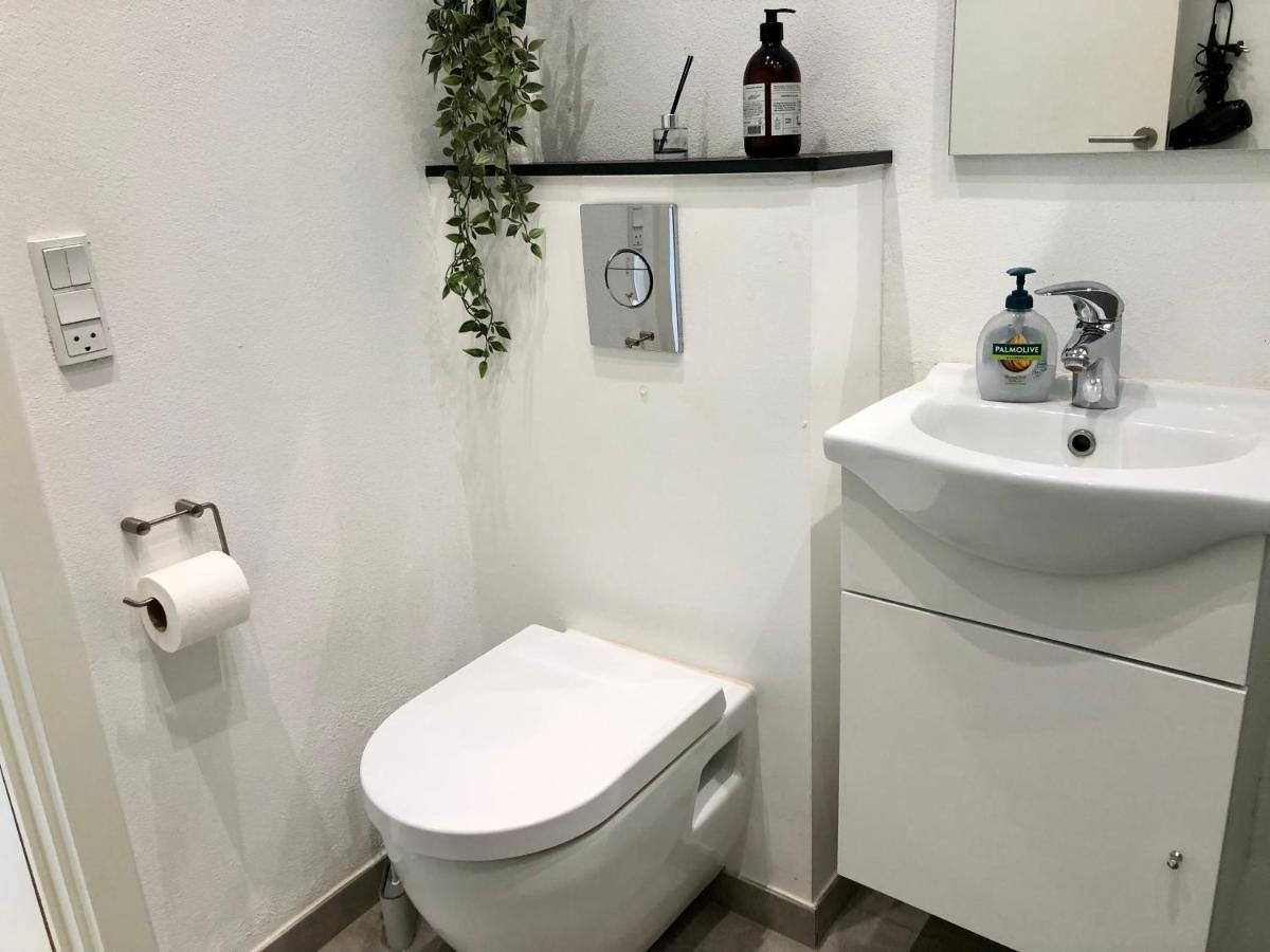 Private Scandinavian Apartment Randers Bagian luar foto