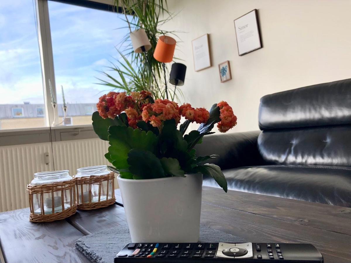 Private Scandinavian Apartment Randers Bagian luar foto